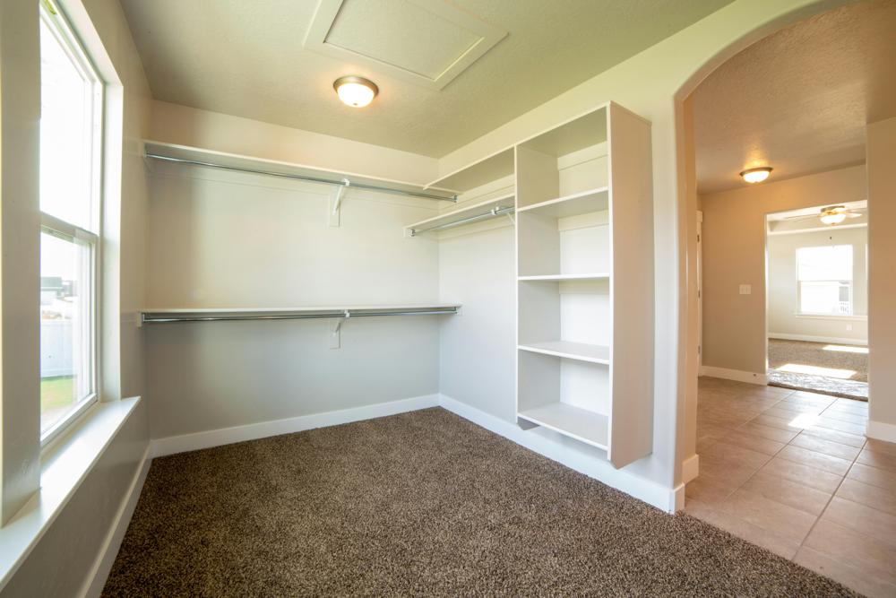 walk in closet