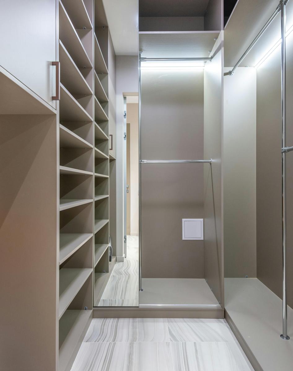 walk in closet